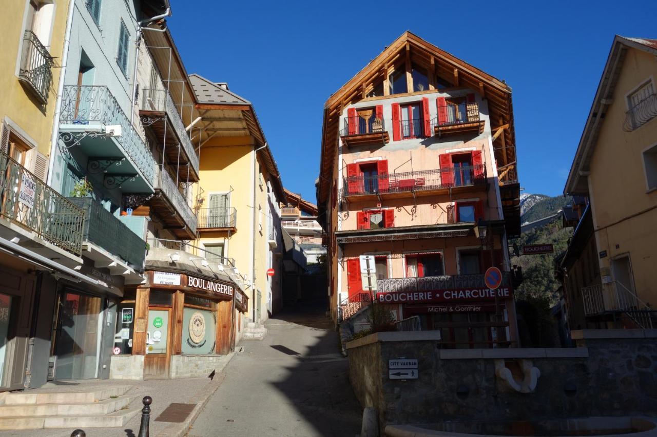 Chez Petit Louis- Appart Centre Ville Jusqu'A 6 Personnes ブリアンソン エクステリア 写真